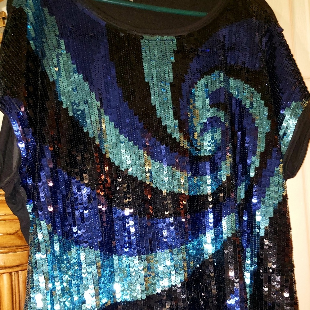 Roz & Ali Sequined front shirt